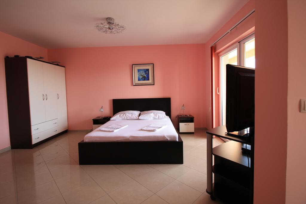 Apartment Dalmatien Traumhaus ماكارسكا المظهر الخارجي الصورة